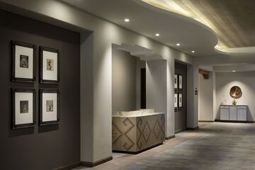 Concierge desk