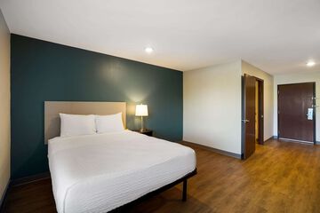 Room 30 of 47