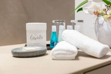 Bathroom amenities