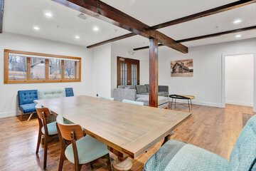 In-room business center