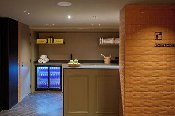 Spa reception