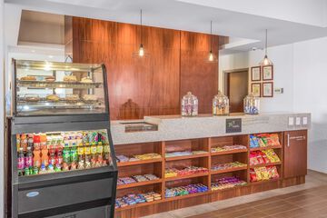 Snack bar