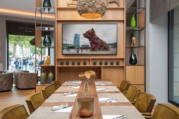 Breakfast area