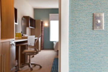 Room 17 of 46