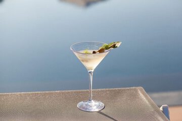 Poolside bar
