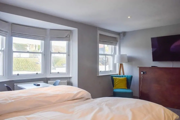 guest_rooms