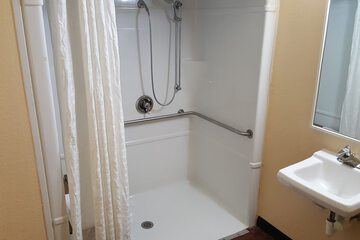 Bathroom shower