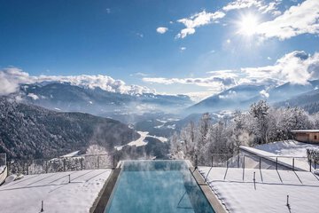 Infinity pool