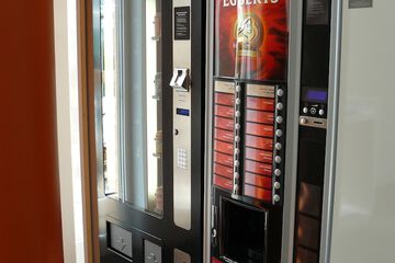 Vending machine