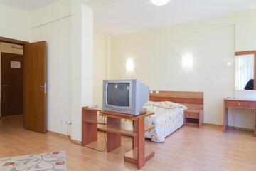Photo 52