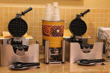 Breakfast/Coffee Service 29 of 35