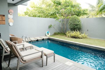 Private pool