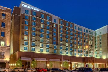 Courtyard by Marriott Kansas City Downtown / Convention Center