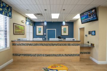 Check-in/check-out kiosk