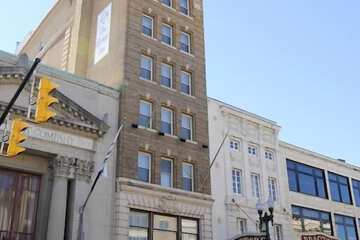 The Parker Inn & Suites