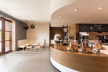Coffee shop