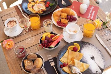 Breakfast meal