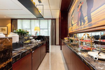Executive lounge