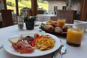 Breakfast meal