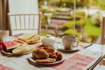 Breakfast meal
