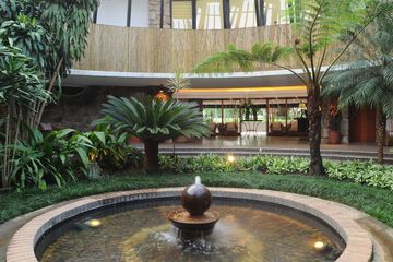 Reception hall