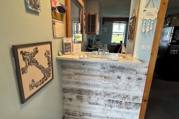 Concierge desk