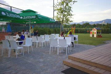 Tennis court