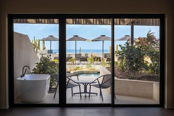 Private pool