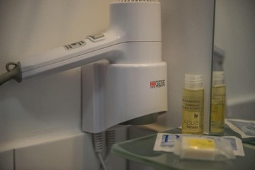 Bathroom amenities