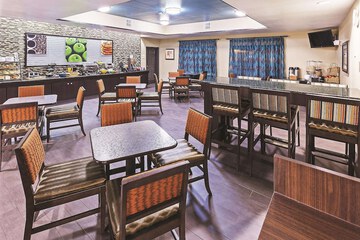 Breakfast/Coffee Service 39 of 44