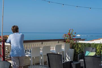 Sundeck