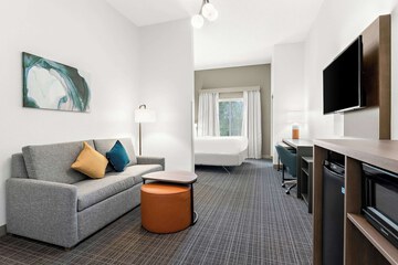 Room 39 of 60