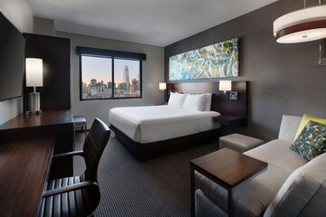 Room 16 of 25