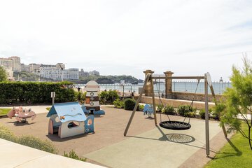 Children's play area - outdoor