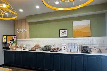 Breakfast area