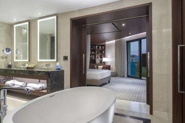 Bathroom shower