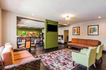 Lobby with sitting area