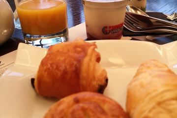 Breakfast buffet
