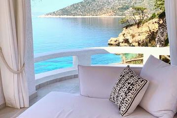 Beach/ocean view