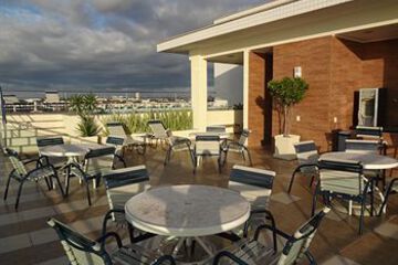 Poolside Bar