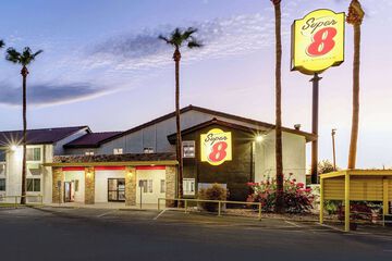 Super 8 by Wyndham Goodyear / Phoenix Area
