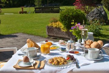 Breakfast meal