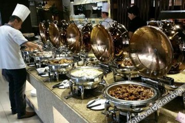 餐饮 or 会议