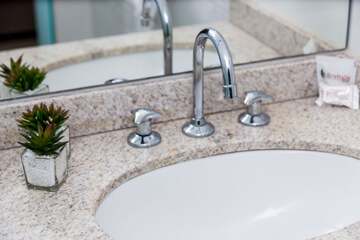 Bathroom sink