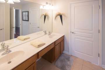 Bathroom sink