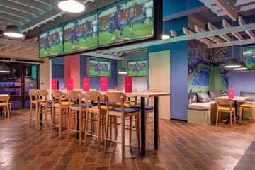 Sports bar