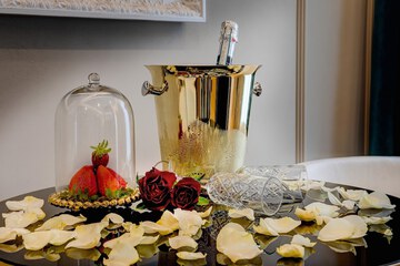 Champagne service