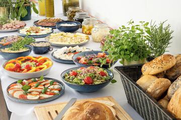 Breakfast buffet