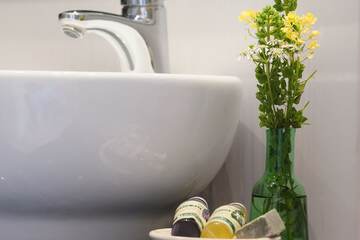 Bathroom amenities