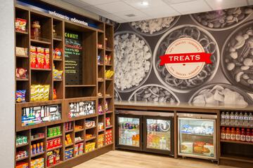 Snack bar